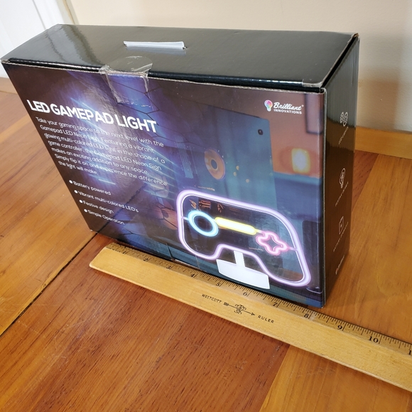 NEON Light LED Kids Table Lamp Gaming Controller Classic Multi-colored NEW NWT - Picture 4 of 6